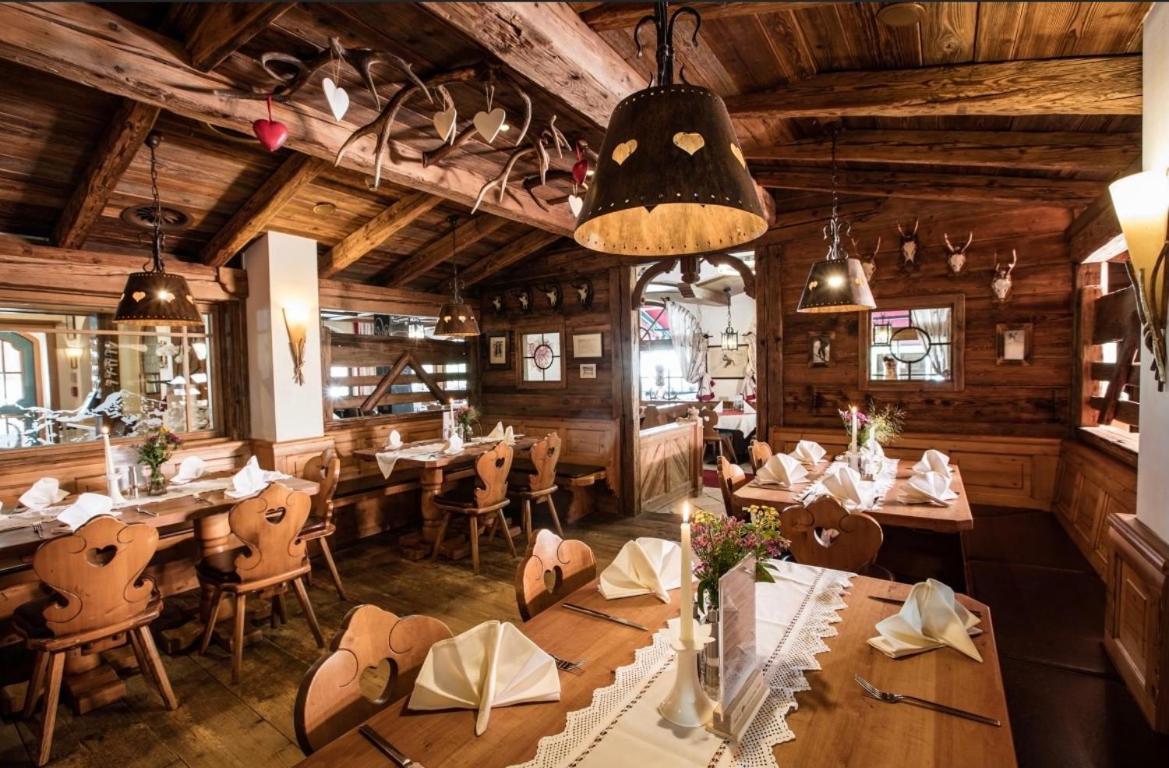Hotel Gasthof Perauer Mayrhofen Exterior foto